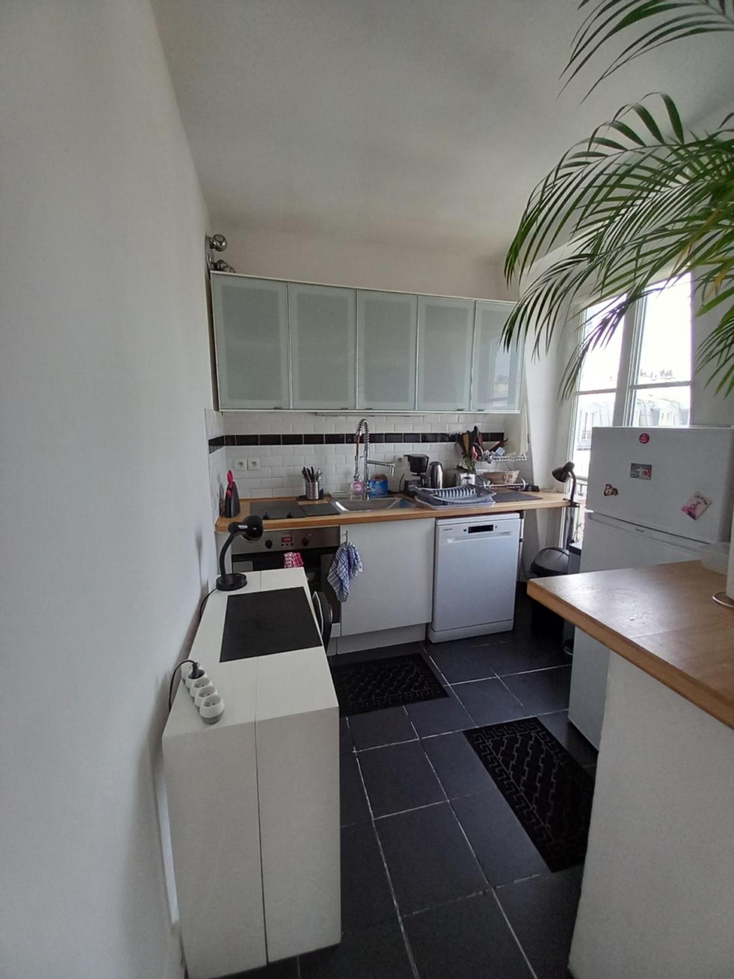 Batignolles Pour 2 Pers Paris